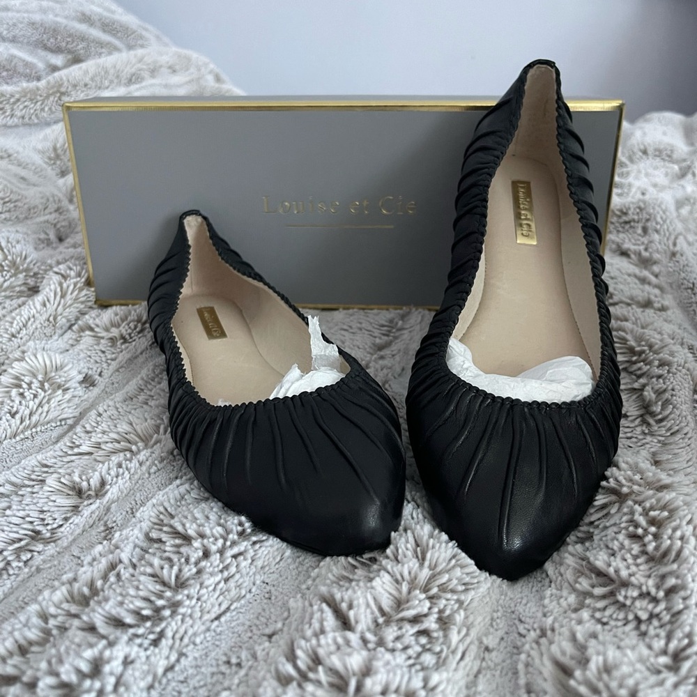 BNIB Louise et Cie Lo-Ashlin black flats size 8W